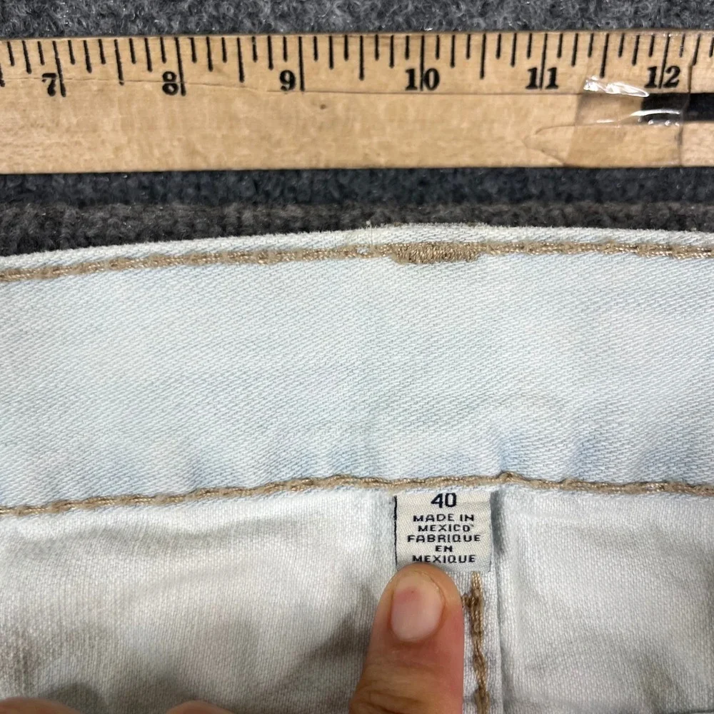 True Religion Jeans Mens Size 40 Light Wash Straight Distressed Cotton Denim